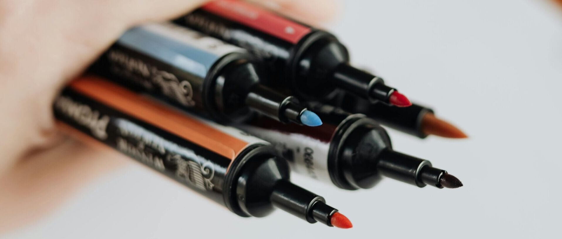 Het verwijderen van hardnekkige watervaste stift vlekken